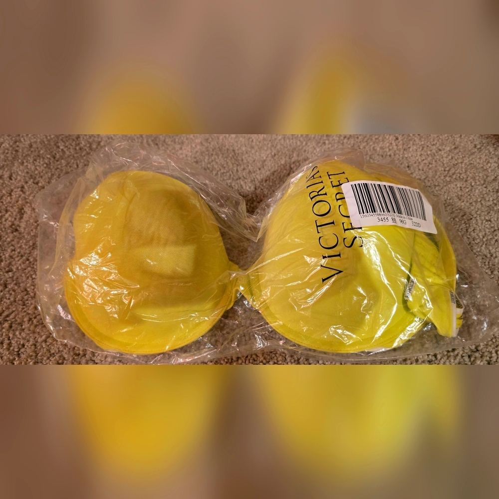 Victoria Secret Tshirt Demi Bra- NWT-Yellow/bright green w/ White trim-32ddd